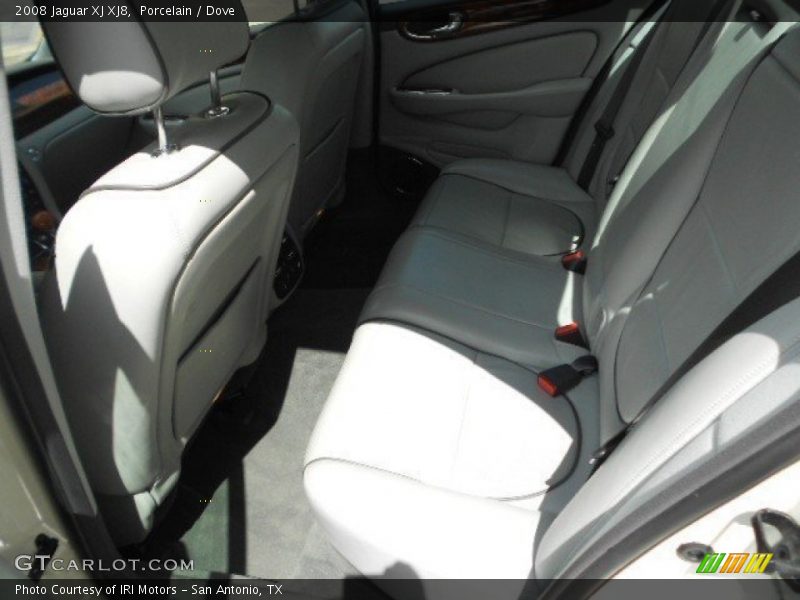 Porcelain / Dove 2008 Jaguar XJ XJ8