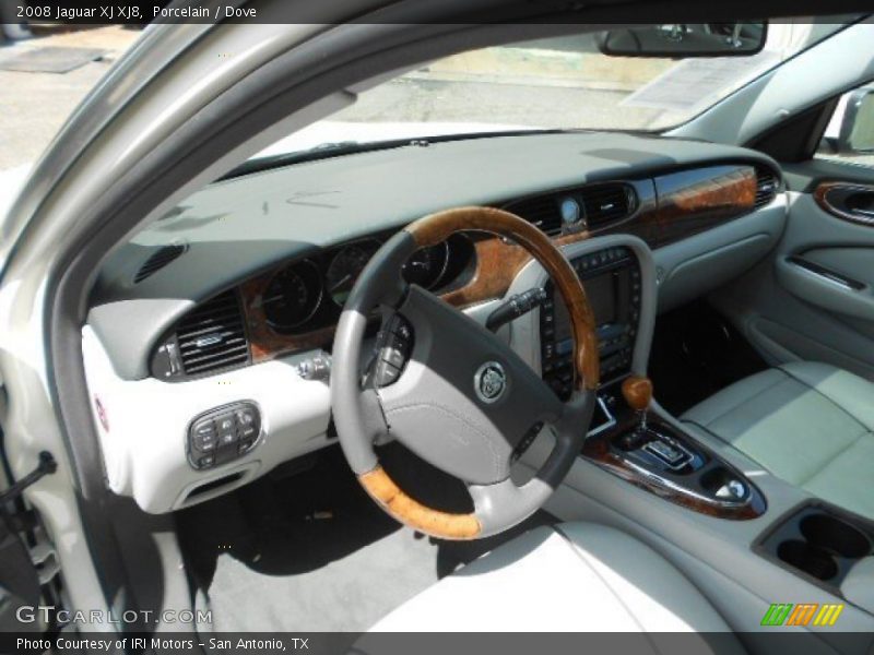 Porcelain / Dove 2008 Jaguar XJ XJ8
