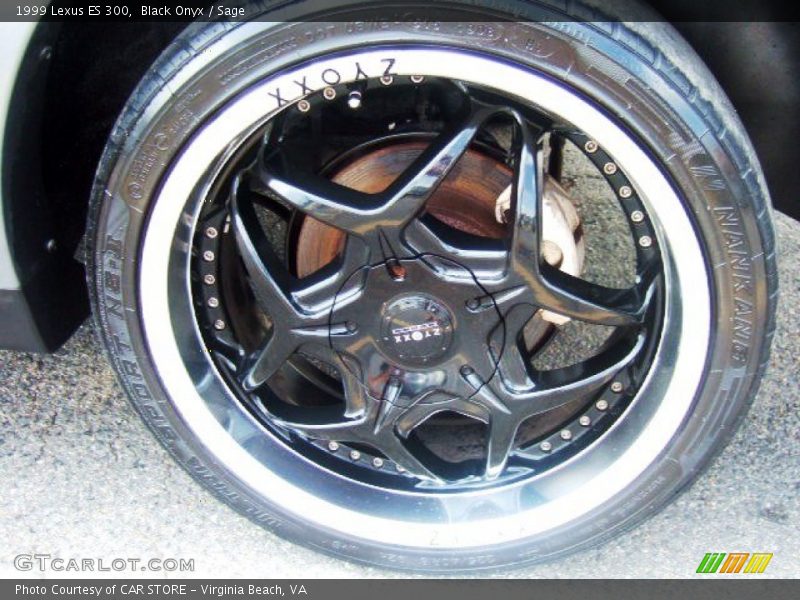 Black Onyx / Sage 1999 Lexus ES 300