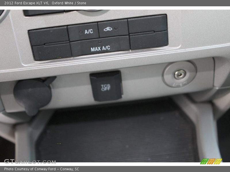 Oxford White / Stone 2012 Ford Escape XLT V6