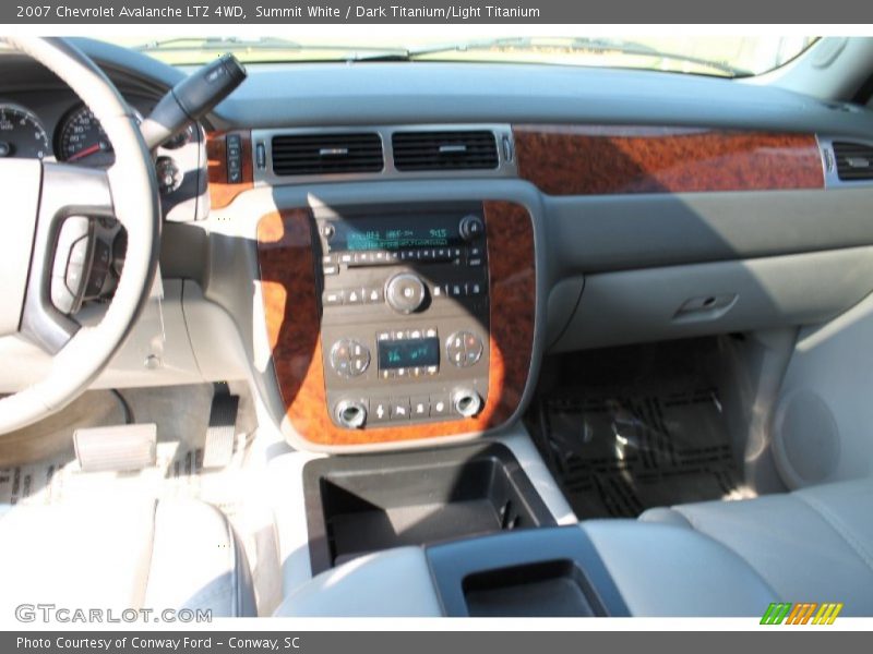 Summit White / Dark Titanium/Light Titanium 2007 Chevrolet Avalanche LTZ 4WD