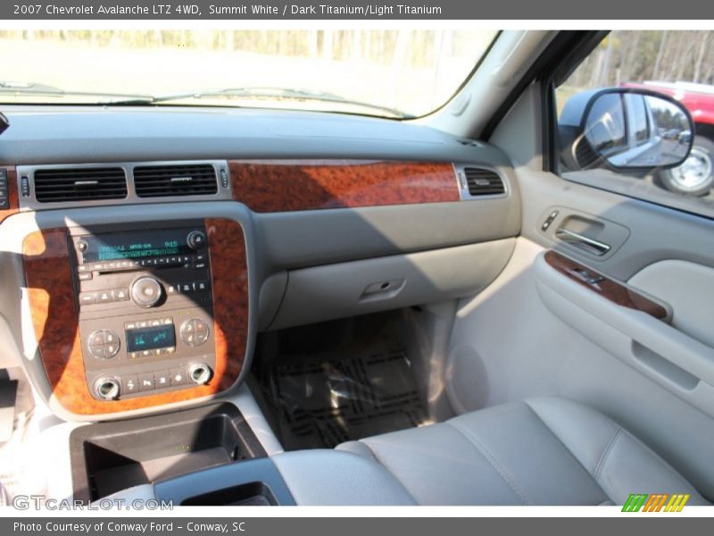 Summit White / Dark Titanium/Light Titanium 2007 Chevrolet Avalanche LTZ 4WD