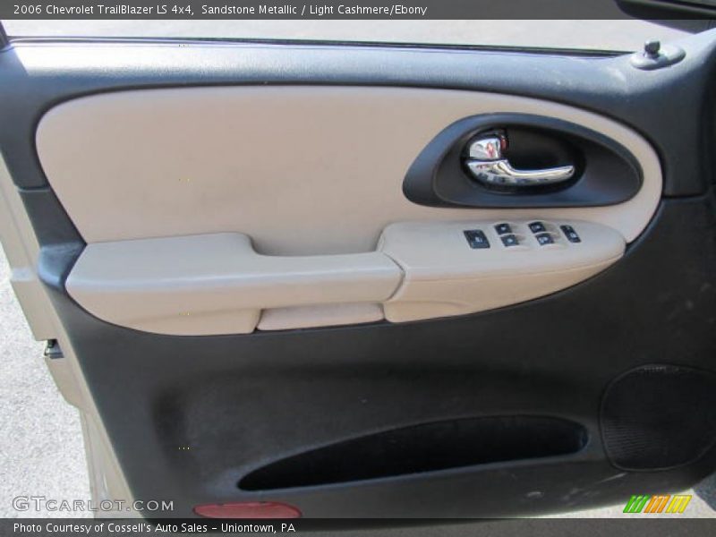Sandstone Metallic / Light Cashmere/Ebony 2006 Chevrolet TrailBlazer LS 4x4