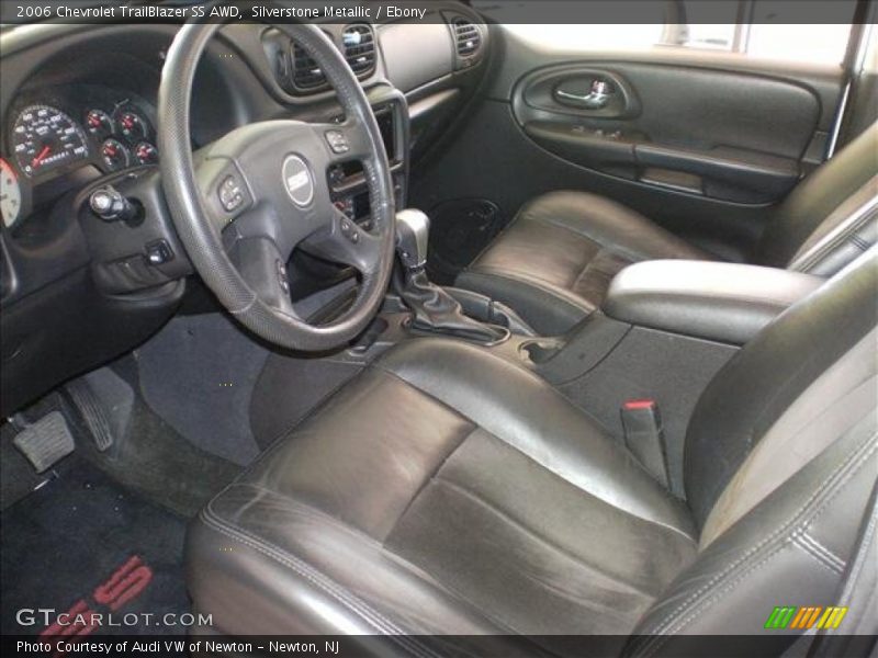  2006 TrailBlazer SS AWD Ebony Interior