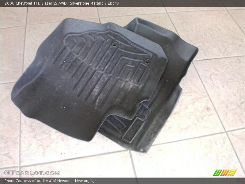Silverstone Metallic / Ebony 2006 Chevrolet TrailBlazer SS AWD