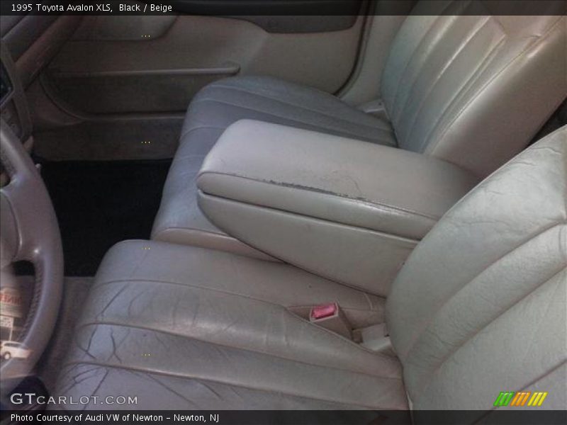 Black / Beige 1995 Toyota Avalon XLS