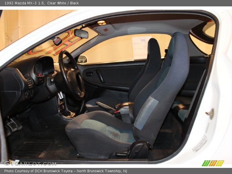 Clear White / Black 1992 Mazda MX-3 1.6
