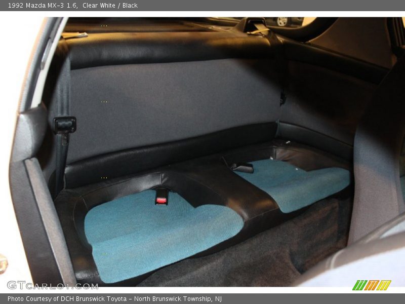 Clear White / Black 1992 Mazda MX-3 1.6