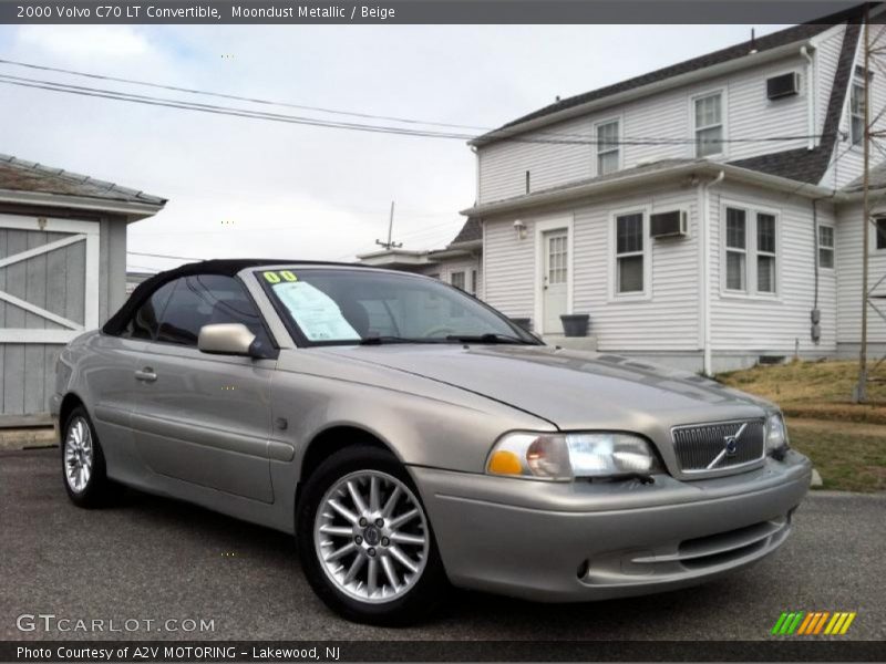 Front 3/4 View of 2000 C70 LT Convertible