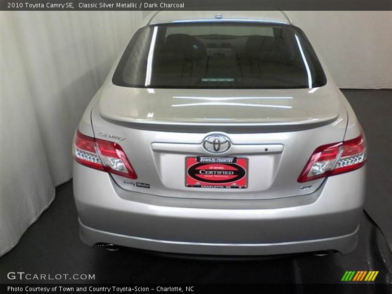 Classic Silver Metallic / Dark Charcoal 2010 Toyota Camry SE
