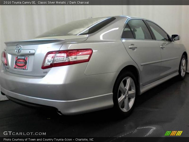 Classic Silver Metallic / Dark Charcoal 2010 Toyota Camry SE