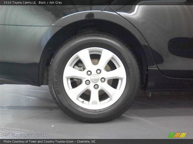 Black / Ash Gray 2010 Toyota Camry LE