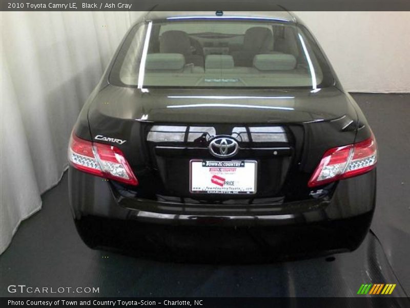 Black / Ash Gray 2010 Toyota Camry LE