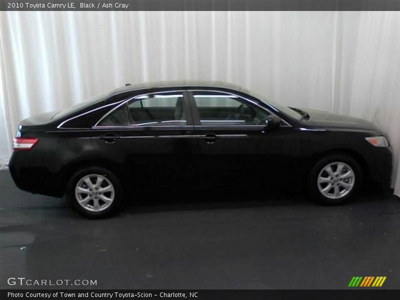 Black / Ash Gray 2010 Toyota Camry LE
