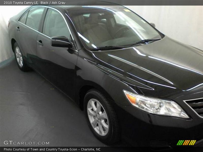 Black / Ash Gray 2010 Toyota Camry LE