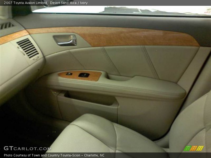 Desert Sand Mica / Ivory 2007 Toyota Avalon Limited