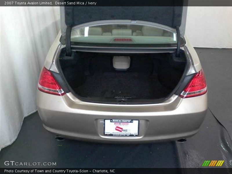 Desert Sand Mica / Ivory 2007 Toyota Avalon Limited