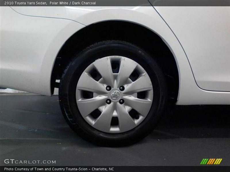 Polar White / Dark Charcoal 2010 Toyota Yaris Sedan