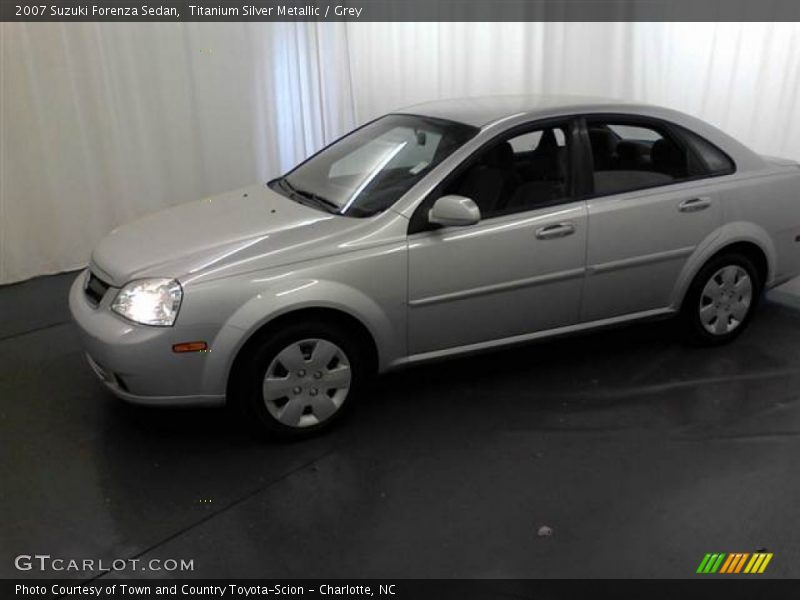 Titanium Silver Metallic / Grey 2007 Suzuki Forenza Sedan