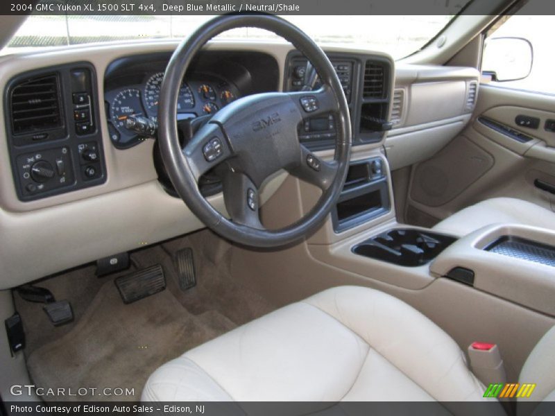  2004 Yukon XL 1500 SLT 4x4 Neutral/Shale Interior
