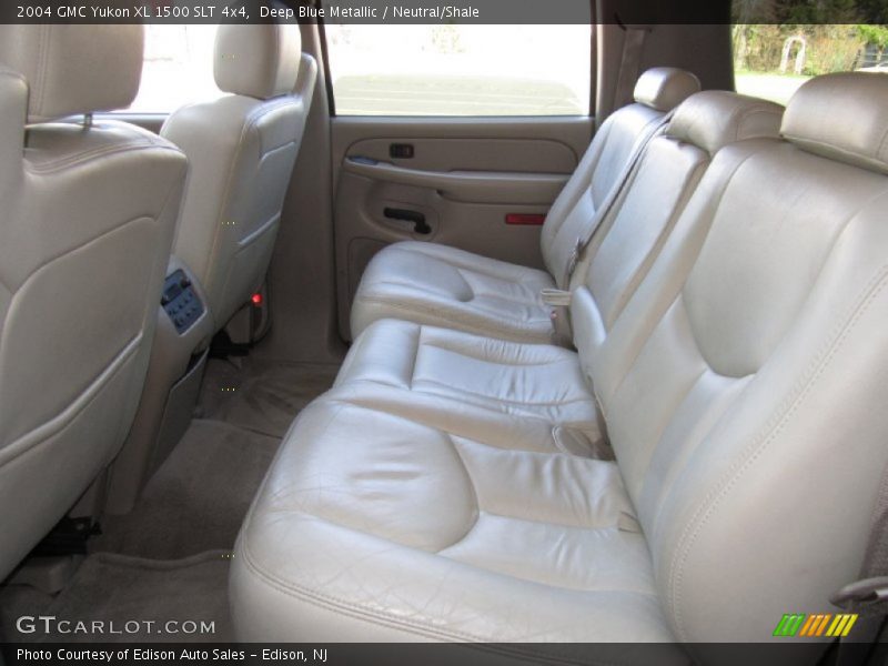 Deep Blue Metallic / Neutral/Shale 2004 GMC Yukon XL 1500 SLT 4x4