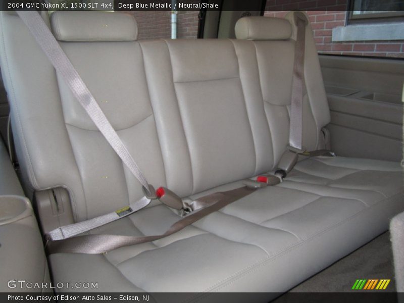Deep Blue Metallic / Neutral/Shale 2004 GMC Yukon XL 1500 SLT 4x4