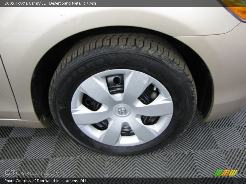 Desert Sand Metallic / Ash 2009 Toyota Camry LE