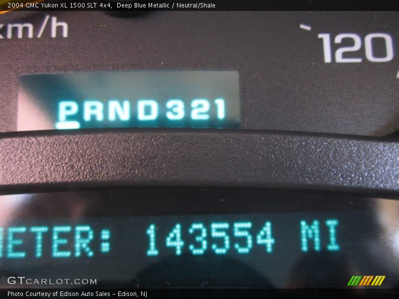 Deep Blue Metallic / Neutral/Shale 2004 GMC Yukon XL 1500 SLT 4x4