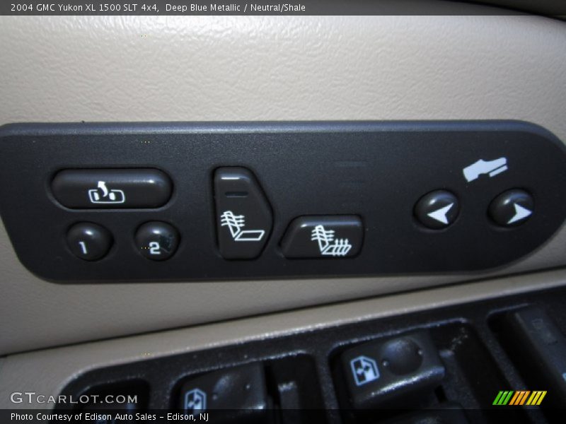 Controls of 2004 Yukon XL 1500 SLT 4x4