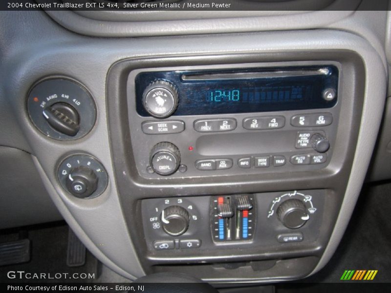 Silver Green Metallic / Medium Pewter 2004 Chevrolet TrailBlazer EXT LS 4x4