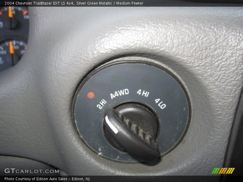 Silver Green Metallic / Medium Pewter 2004 Chevrolet TrailBlazer EXT LS 4x4