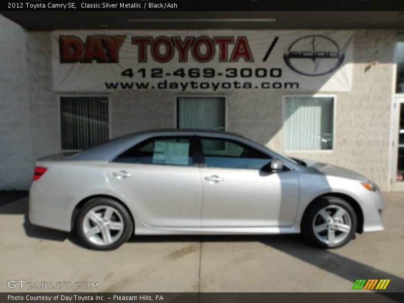 Classic Silver Metallic / Black/Ash 2012 Toyota Camry SE
