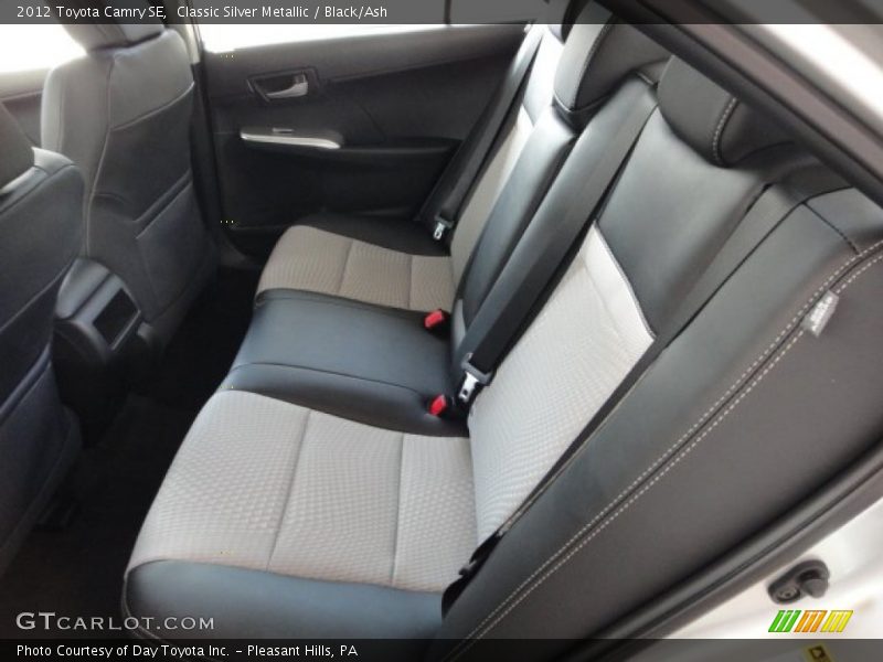 Classic Silver Metallic / Black/Ash 2012 Toyota Camry SE