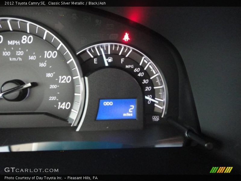 Classic Silver Metallic / Black/Ash 2012 Toyota Camry SE