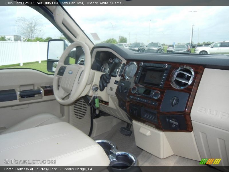 Oxford White / Camel 2009 Ford F250 Super Duty FX4 Crew Cab 4x4