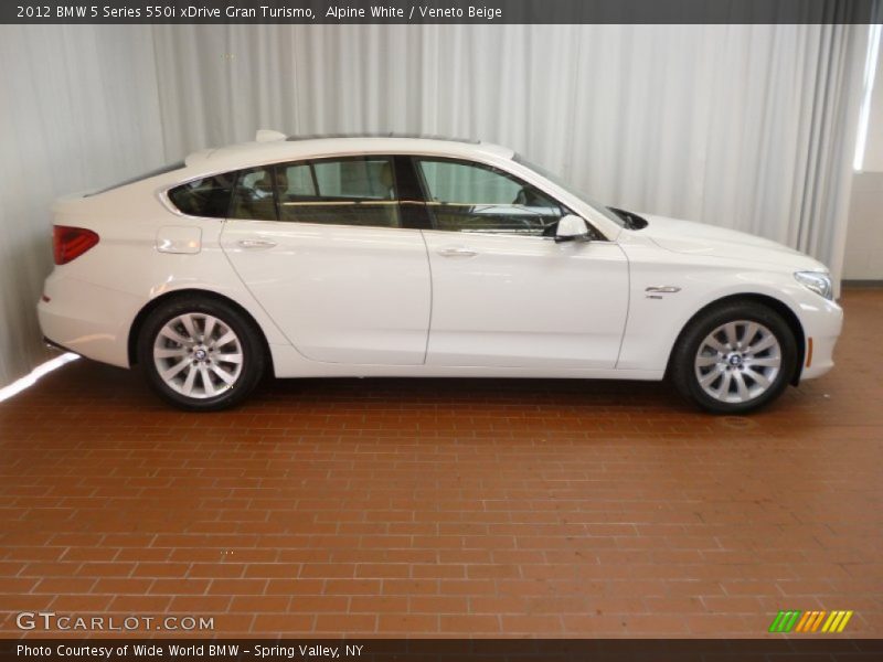Alpine White / Veneto Beige 2012 BMW 5 Series 550i xDrive Gran Turismo