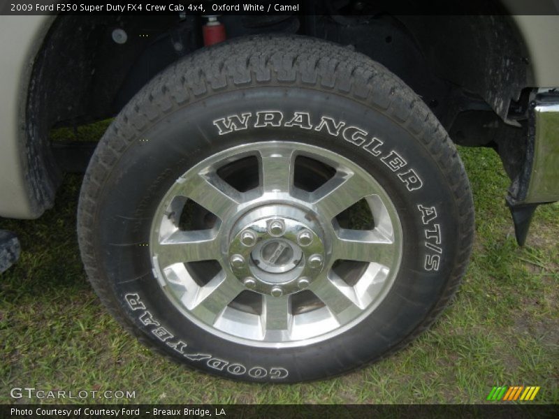 Oxford White / Camel 2009 Ford F250 Super Duty FX4 Crew Cab 4x4