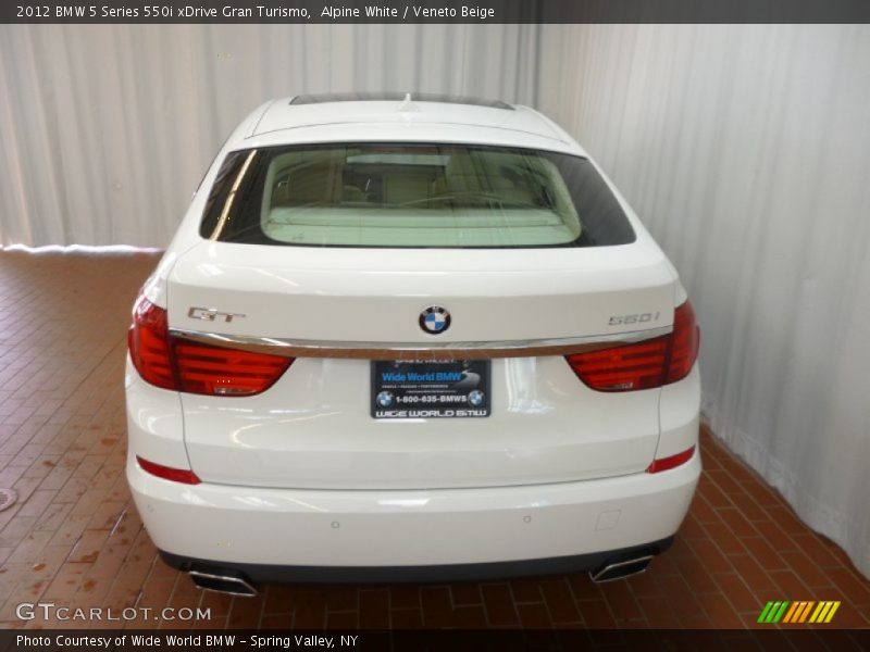 Alpine White / Veneto Beige 2012 BMW 5 Series 550i xDrive Gran Turismo