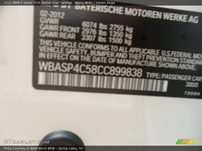 Alpine White / Veneto Beige 2012 BMW 5 Series 550i xDrive Gran Turismo