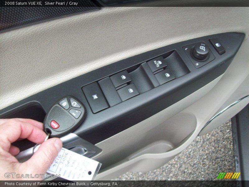 Silver Pearl / Gray 2008 Saturn VUE XE