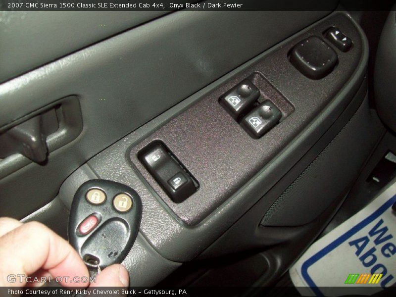 Onyx Black / Dark Pewter 2007 GMC Sierra 1500 Classic SLE Extended Cab 4x4