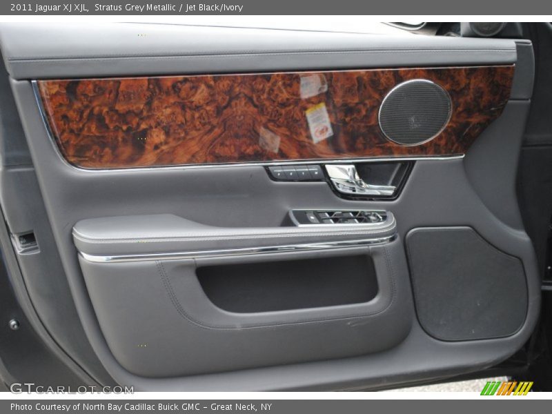 Stratus Grey Metallic / Jet Black/Ivory 2011 Jaguar XJ XJL
