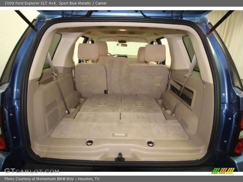 2009 Explorer XLT 4x4 Trunk