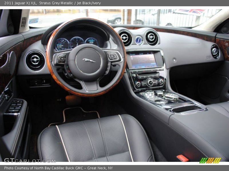 Dashboard of 2011 XJ XJL