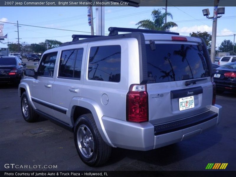 Bright Silver Metallic / Medium Slate Gray 2007 Jeep Commander Sport