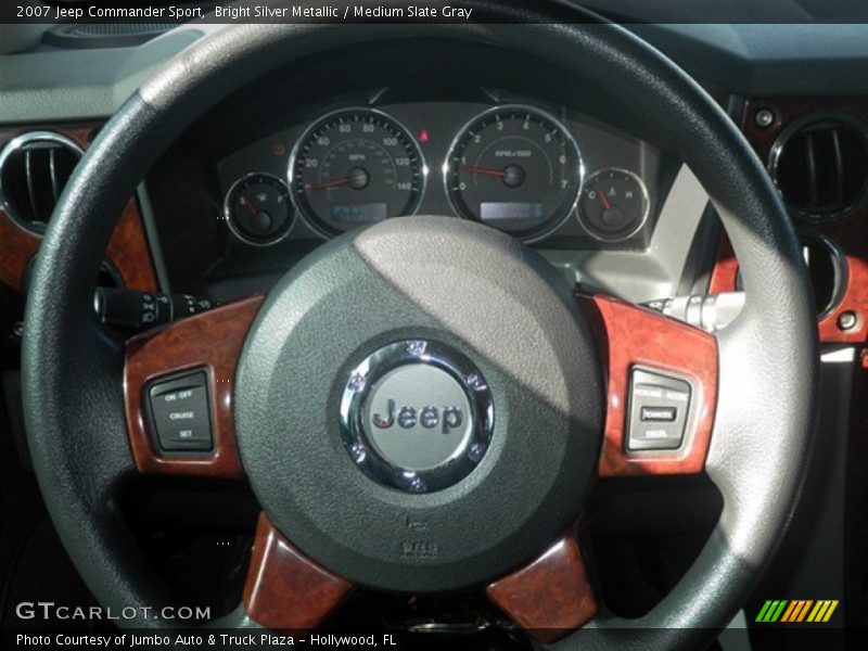 Bright Silver Metallic / Medium Slate Gray 2007 Jeep Commander Sport