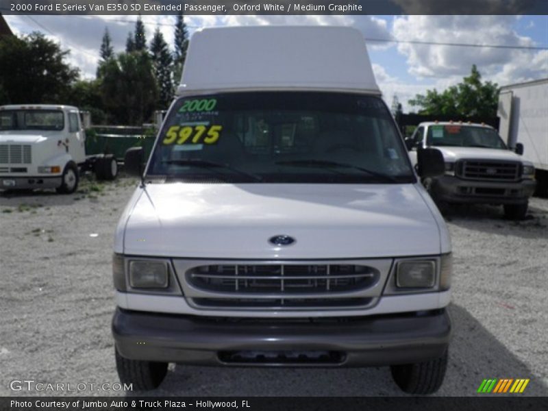 Oxford White / Medium Graphite 2000 Ford E Series Van E350 SD Extended Passenger
