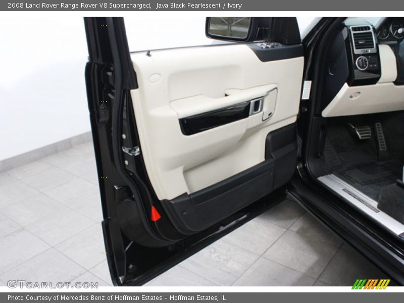 Java Black Pearlescent / Ivory 2008 Land Rover Range Rover V8 Supercharged
