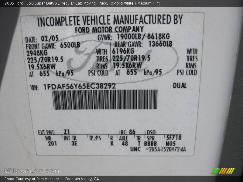 2005 F550 Super Duty XL Regular Cab Moving Truck Oxford White Color Code Z1