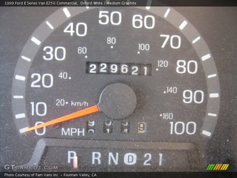 Oxford White / Medium Graphite 1999 Ford E Series Van E250 Commercial